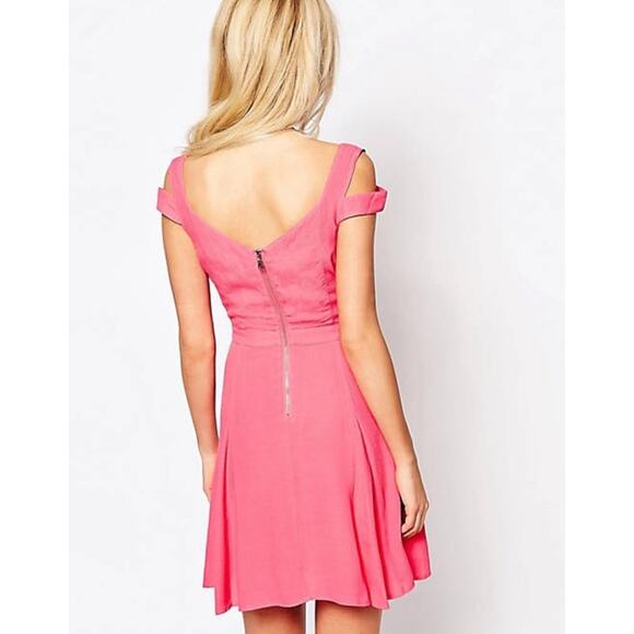 Stylestalker Graduation Pink Dress with Cut Out Detail Women Viscose Size Large - Picture 3 of 8